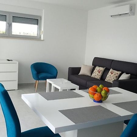 Apartment Janja Медулин Екстериор снимка